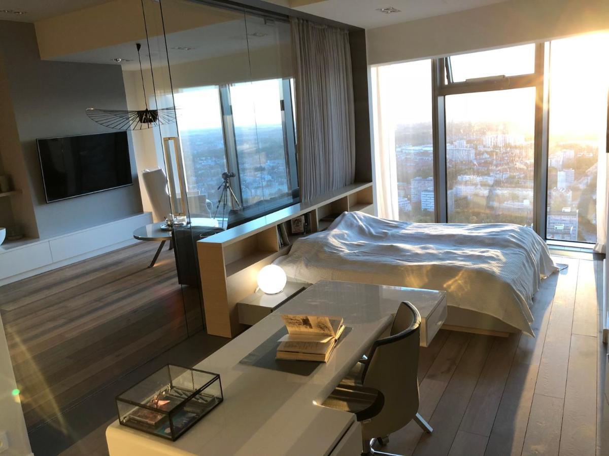 Vantage Point Apartament Sky Tower Wroclaw Bagian luar foto