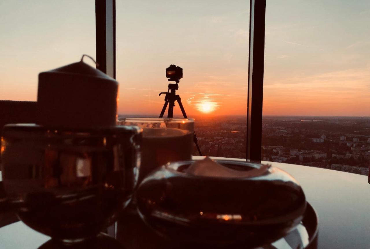 Vantage Point Apartament Sky Tower Wroclaw Bagian luar foto
